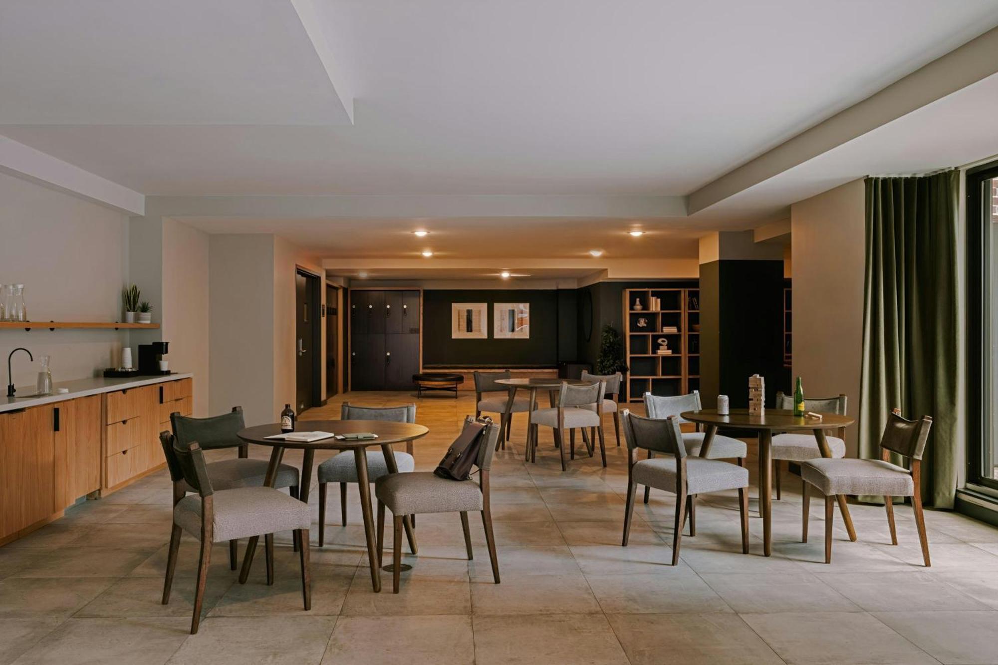 Hotel Sonder By Marriott Bonvoy The Dutch Apartments Long Island City Nova York